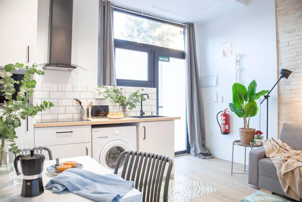 Al5 Seaside Bliss-Stylish Loft Steps From Malvarrosa Valensiya Dış mekan fotoğraf