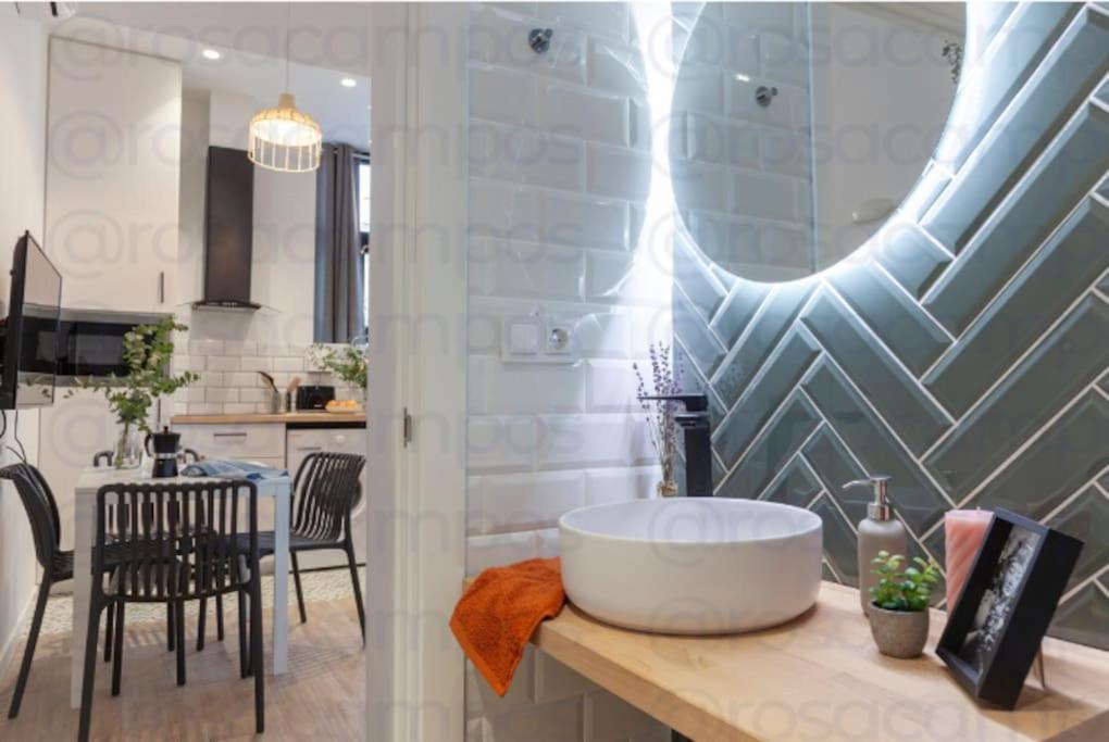 Al5 Seaside Bliss-Stylish Loft Steps From Malvarrosa Valensiya Dış mekan fotoğraf