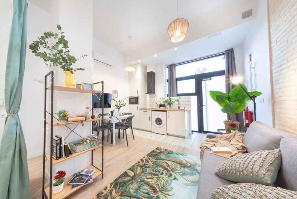 Al5 Seaside Bliss-Stylish Loft Steps From Malvarrosa Valensiya Dış mekan fotoğraf